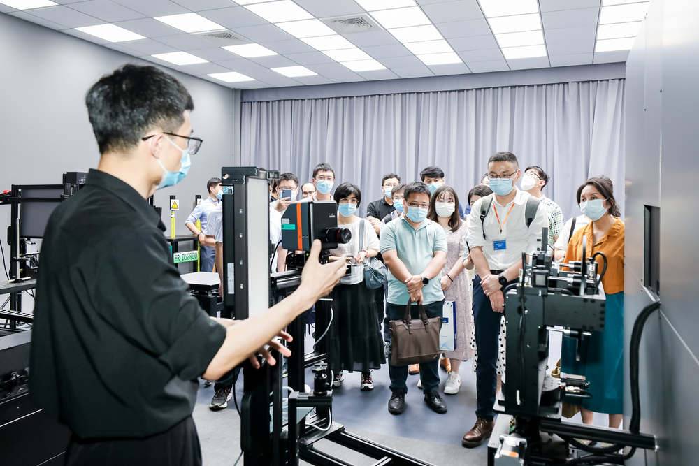 参观3.jpg